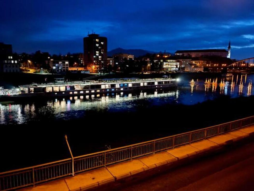 Apartamento U Bocmana S Vyhledem Na Zamek A Labe Decin Exterior foto