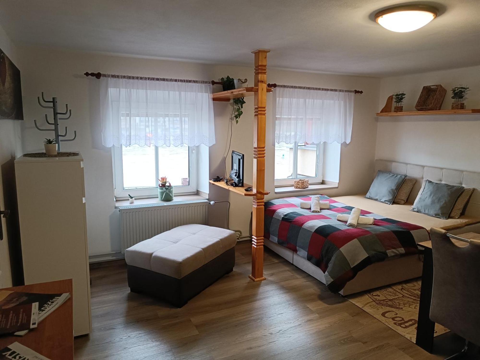 Apartamento U Bocmana S Vyhledem Na Zamek A Labe Decin Exterior foto